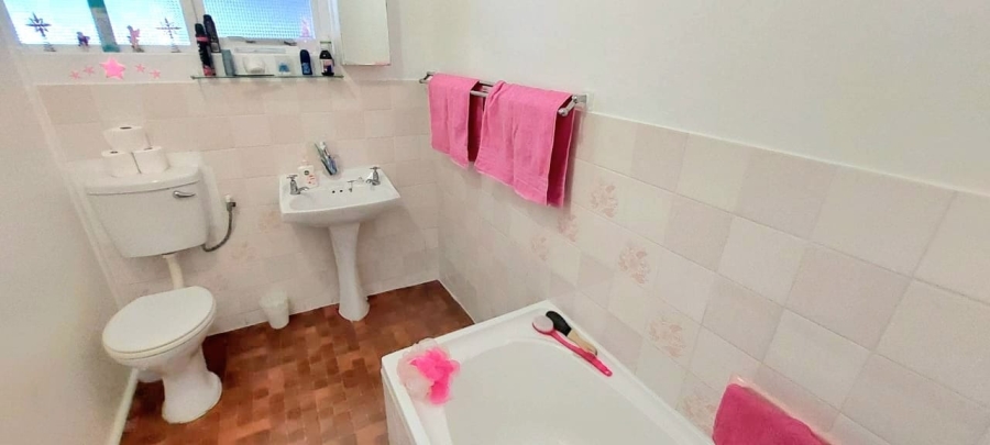 3 Bedroom Property for Sale in Gonubie Eastern Cape